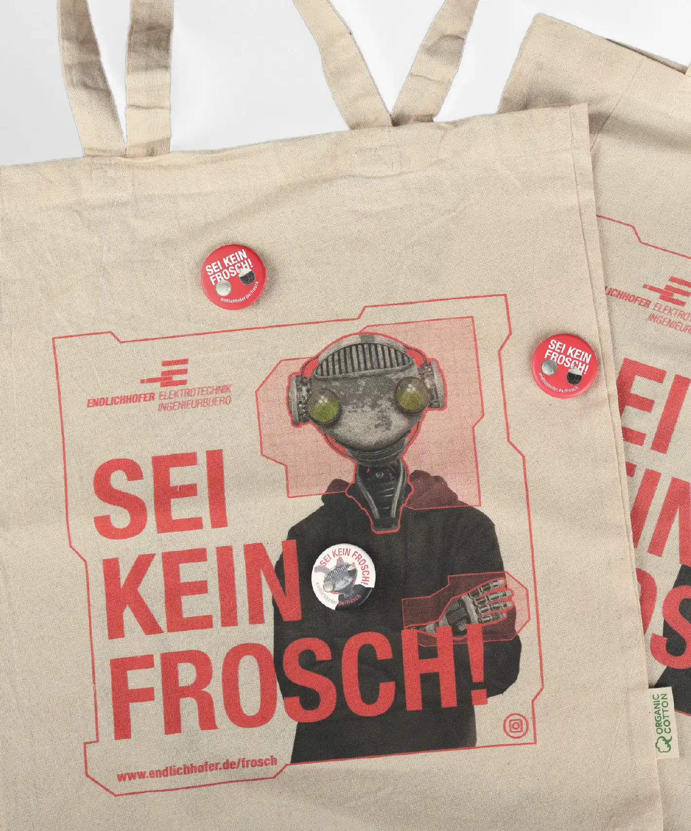 Tasche vorne mit Buttons